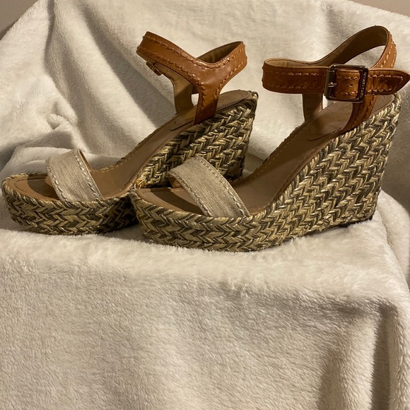 Vince Camuto Shoes - Espadrille 🤎Wedges